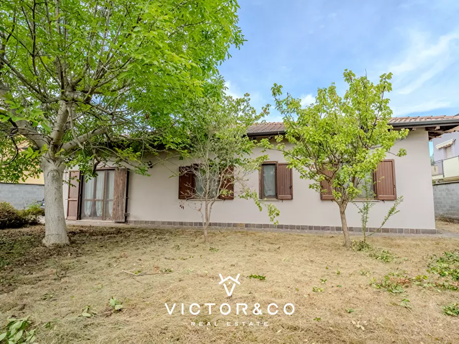 Immagine 25 di Casa bifamiliare in vendita  in Via Borghetto 4 a Casalino