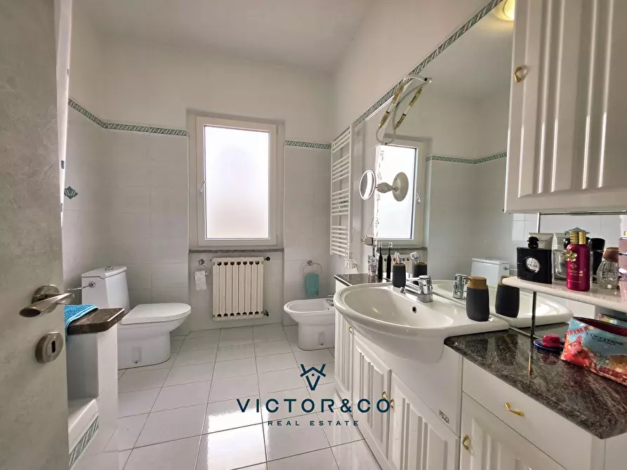 Immagine 21 di Villa in vendita  in Via Sempione sn a Marano Ticino