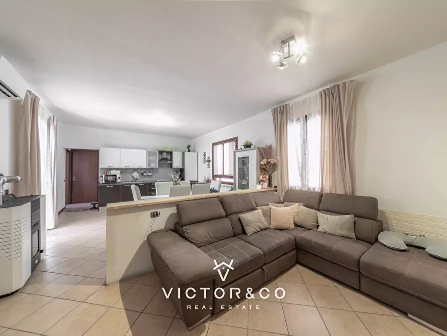 Immagine 21 di Casa bifamiliare in vendita  in Via Marconi snc a Briona