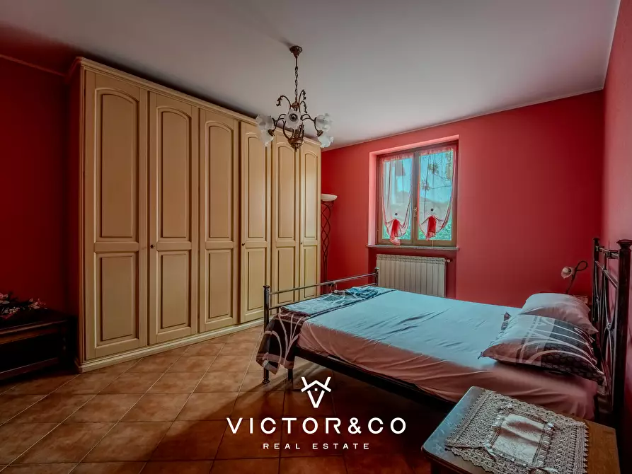 Immagine 34 di Casa bifamiliare in vendita  in Via Borghetto 4 a Casalino