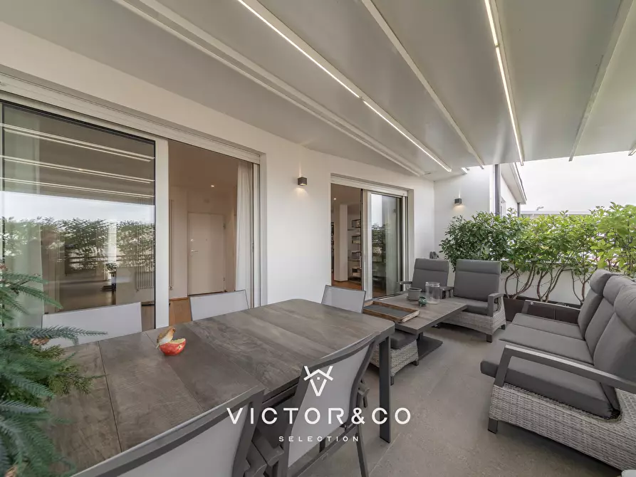 Immagine 8 di Attico in vendita  a Novara