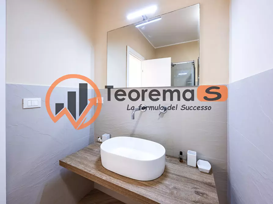 Immagine 19 di Trilocale in vendita  a Palermo