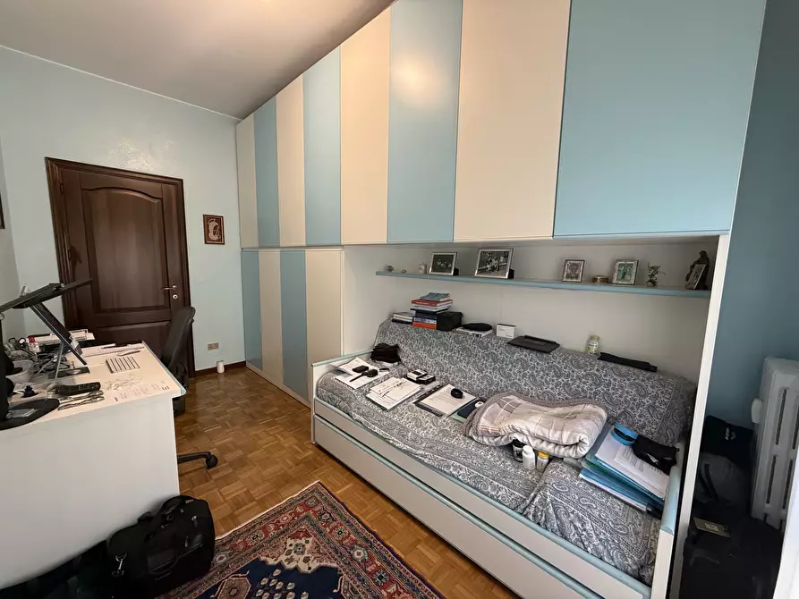 Immagine 81 di Pentalocale in vendita  in Via Roberto Moroni 7A a Sesto San Giovanni