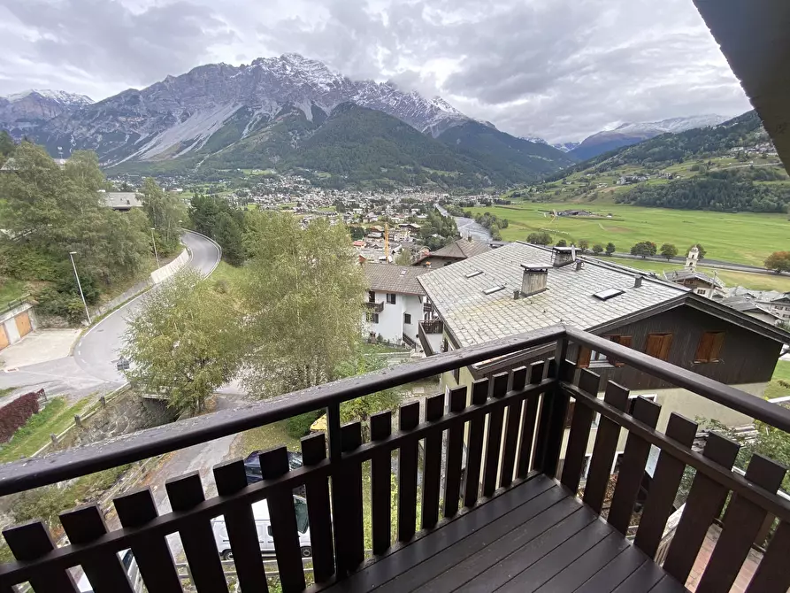Immagine 13 di Quadrilocale in vendita  in Via al Forte 9 a Valdisotto