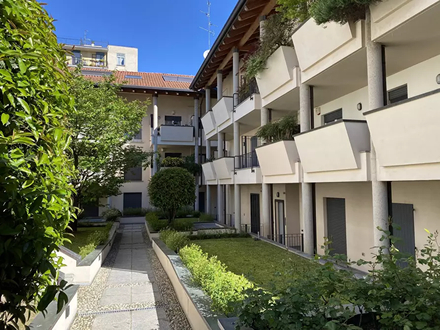 Immagine 52 di Trilocale in vendita  in Via Catalani 1 a Monza