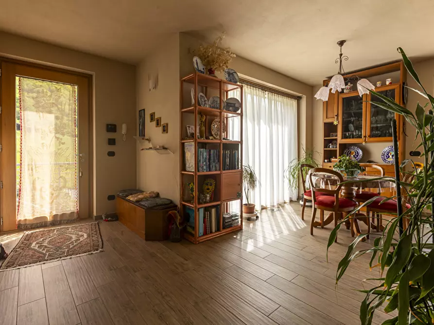 Immagine 44 di Villa in vendita  in Via Colombèe 11 a Colico