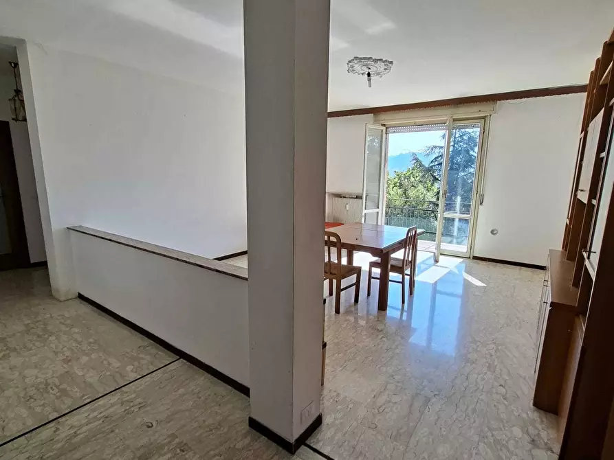 Immagine 30 di Trilocale in vendita  a Medesano