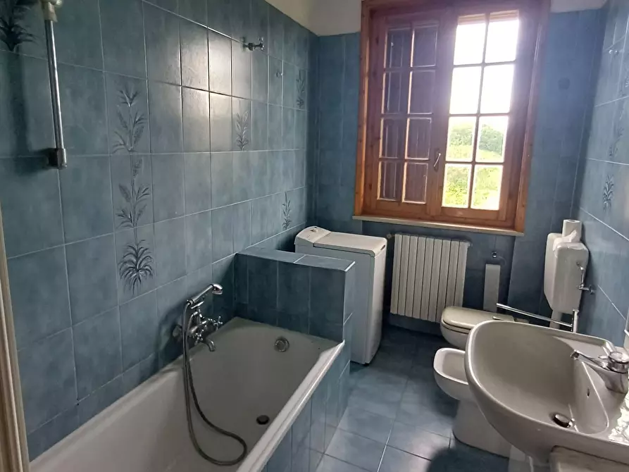 Immagine 37 di Trilocale in vendita  a Fornovo Di Taro