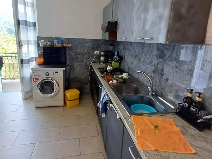 Immagine 13 di Trilocale in vendita  a Borgo Val Di Taro