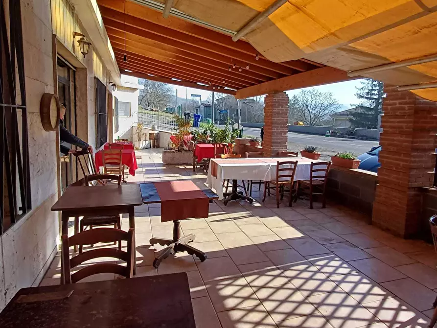 Immagine 2 di Bar / Ristorante in affitto  a Fornovo Di Taro