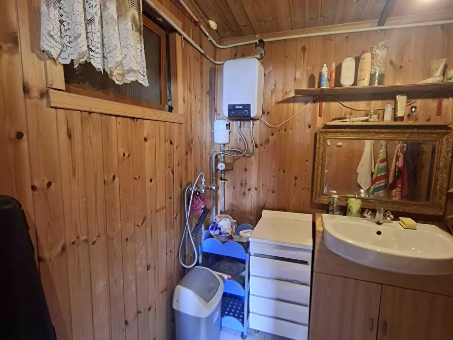 Immagine 21 di Casa indipendente in vendita  a Medesano