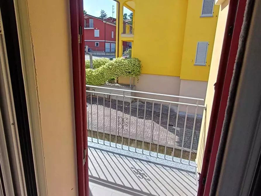 Immagine 11 di Trilocale in vendita  a Medesano