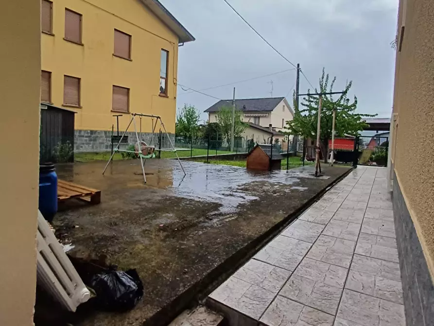 Immagine 7 di Bilocale in vendita  a Medesano