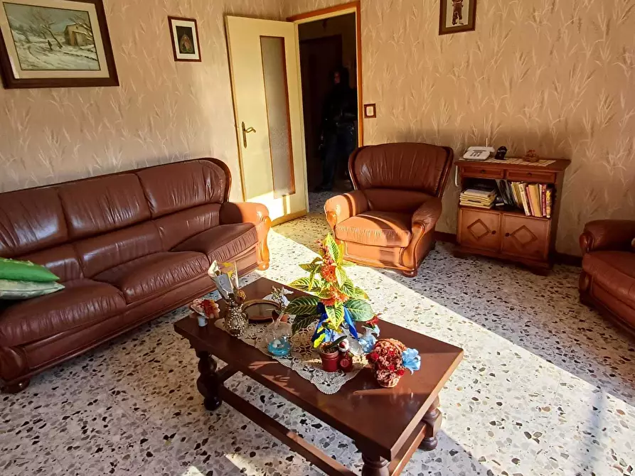 Immagine 41 di Quadrilocale in vendita  a Fornovo Di Taro