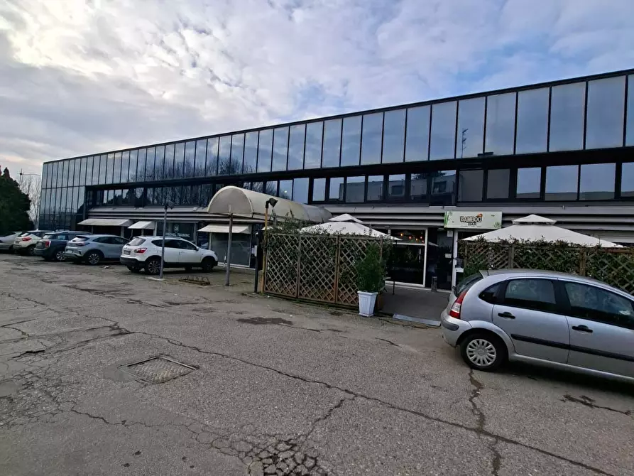 Immagine 1 di Ufficio in vendita  a Parma