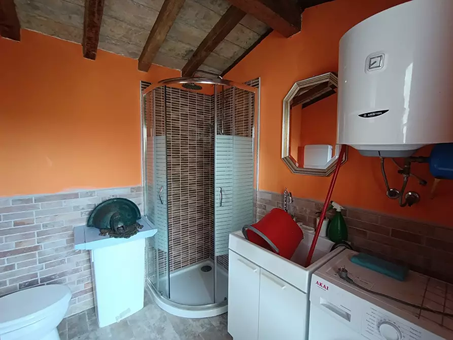 Immagine 27 di Casa indipendente in vendita  a Terenzo