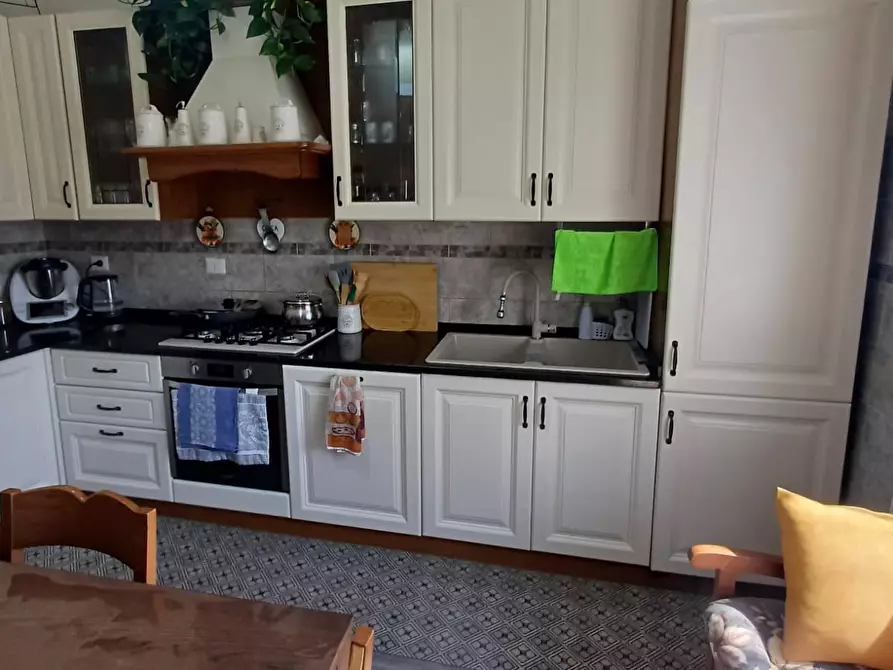 Immagine 21 di Trilocale in vendita  a Medesano