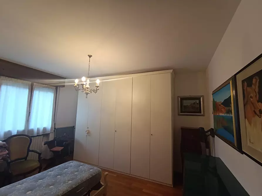 Immagine 19 di Quadrilocale in vendita  a Fornovo Di Taro