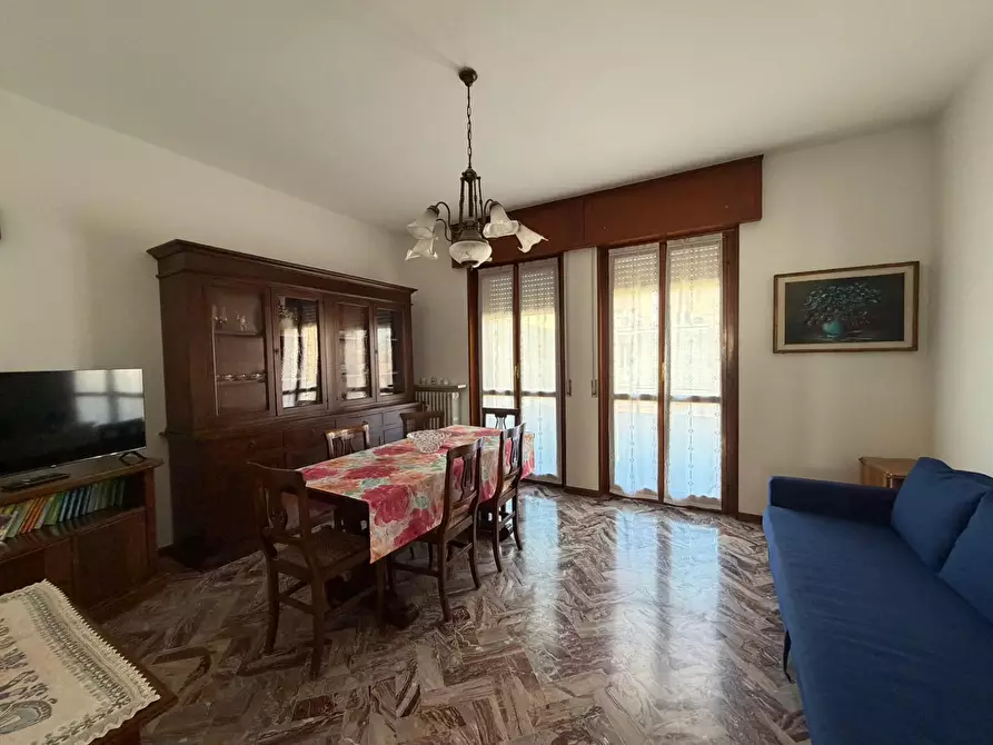 Immagine 1 di Trilocale in affitto  a Parma