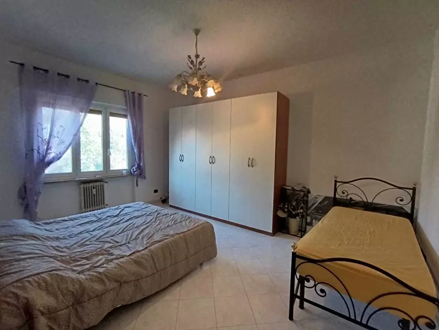 Immagine 14 di Stanza singola in affitto  a Collecchio