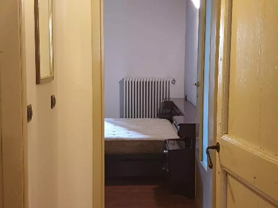 Immagine 6 di Trilocale in affitto  a Varano De' Melegari