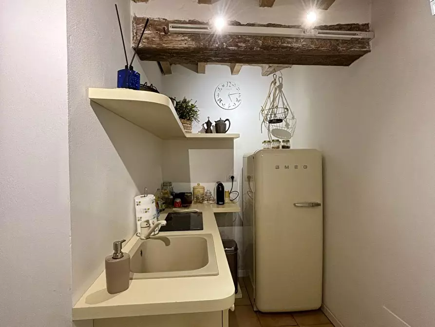 Immagine 11 di Appartamento in vendita  a Varano De' Melegari