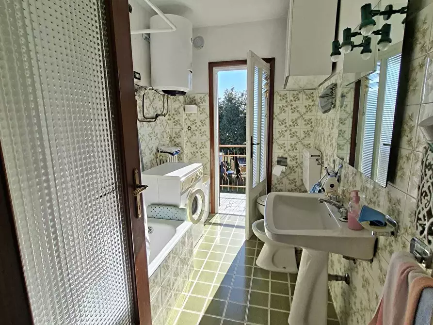 Immagine 19 di Porzione di casa in vendita  a Fornovo Di Taro