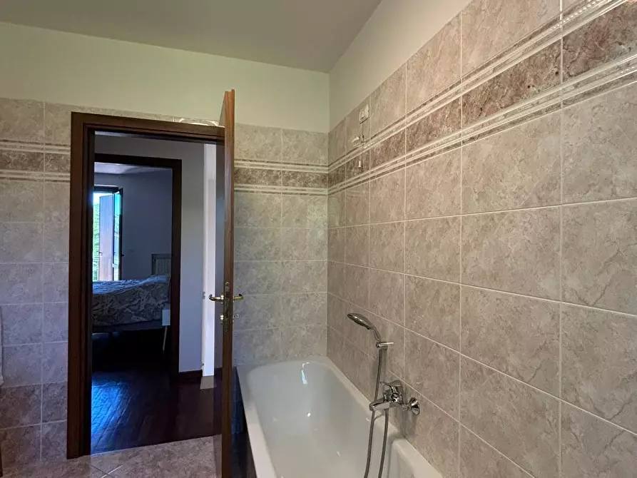 Immagine 33 di Villetta a schiera in vendita  a Fornovo Di Taro