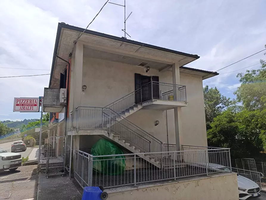 Immagine 1 di Bilocale in affitto  a Medesano