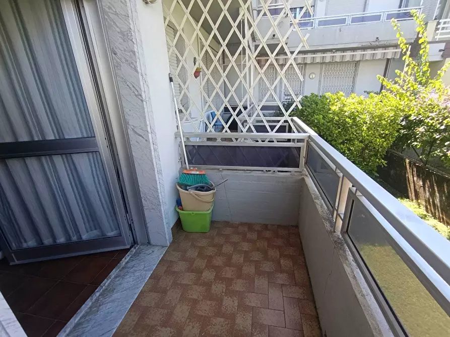 Immagine 4 di Bilocale in affitto  a Massa