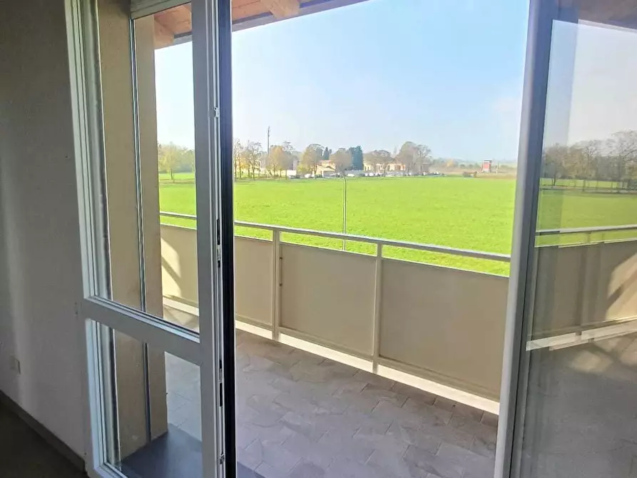 Immagine 25 di Bilocale in vendita  a Montechiarugolo