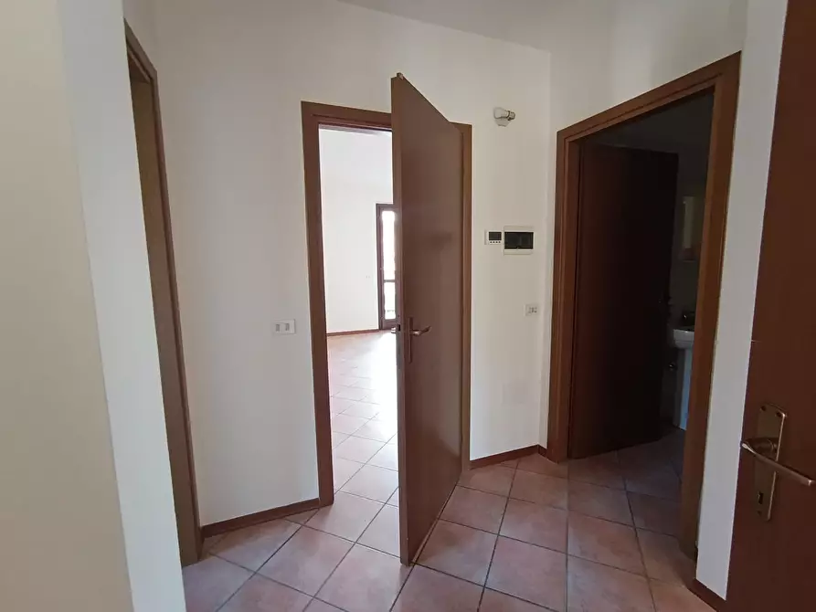 Immagine 19 di Trilocale in vendita  a Varano De' Melegari