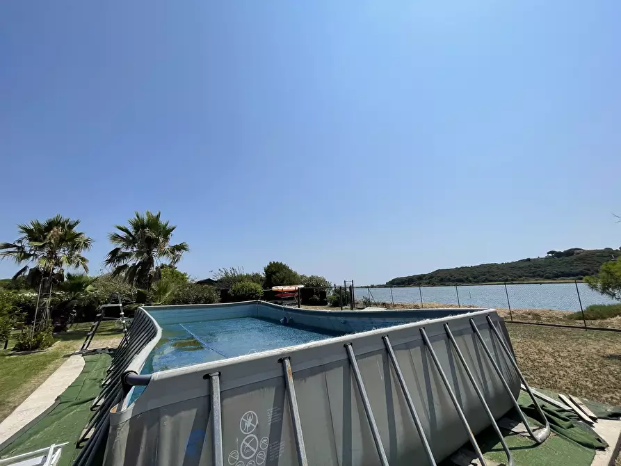 Immagine 1 di Terreno agricolo in vendita  in Strada Provinciale della Giannella a Orbetello