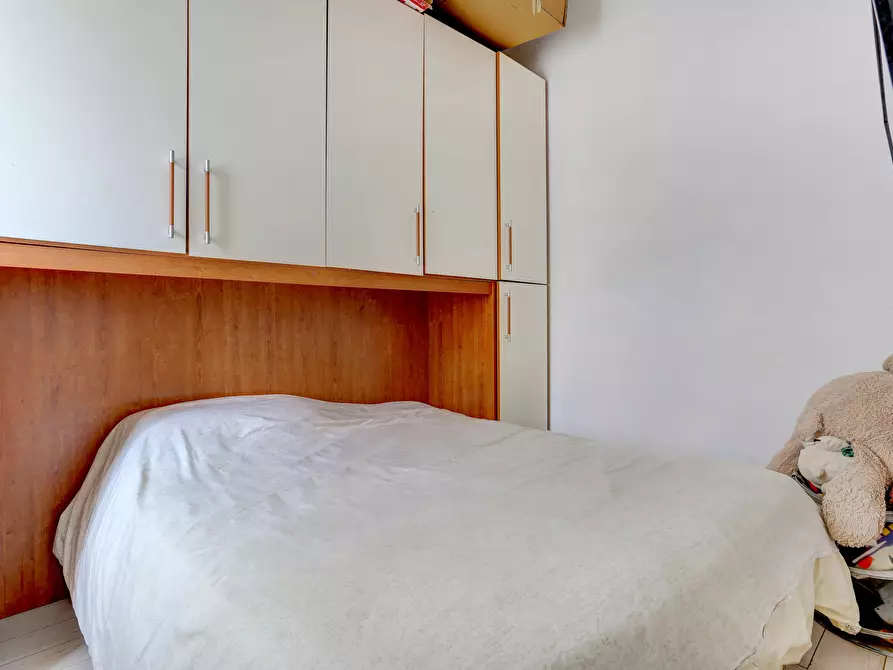 Immagine 11 di Bilocale in vendita  in VIA TUSCOLANA 1000 a Roma