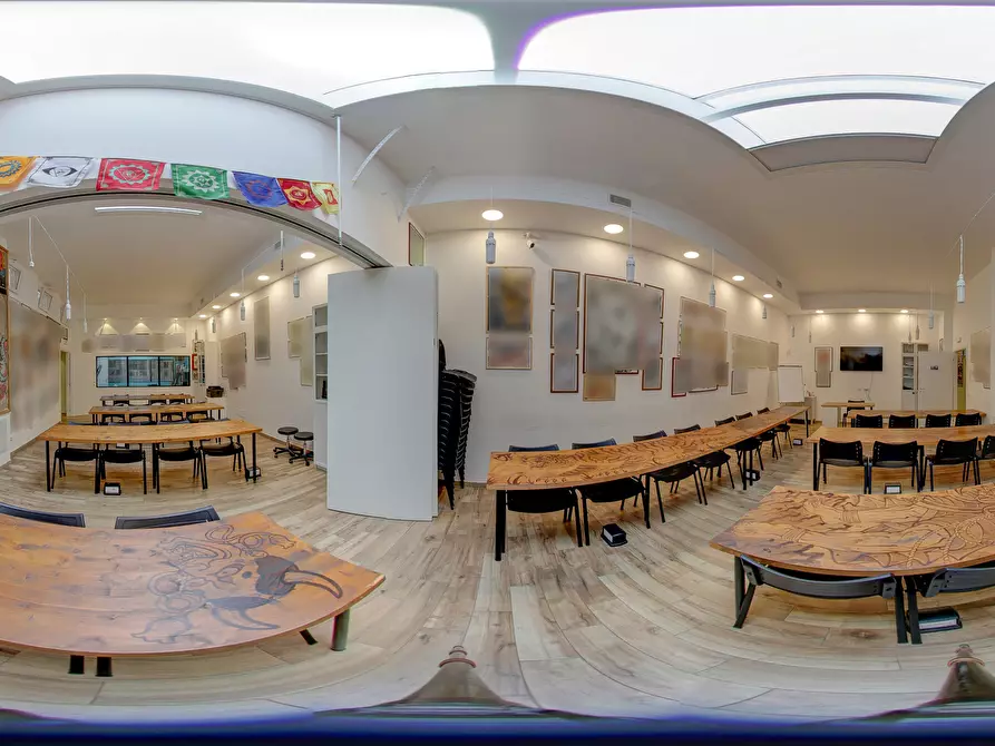 Immagine 13 di Locale commerciale in vendita  a Roma