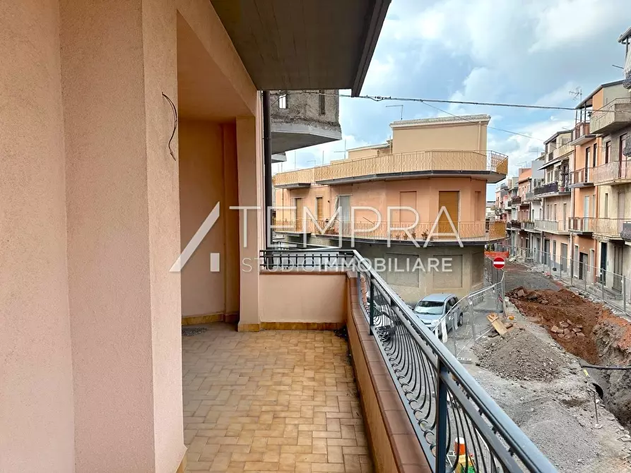 Immagine 19 di Appartamento in vendita  in Via Battiati 96 a Adrano