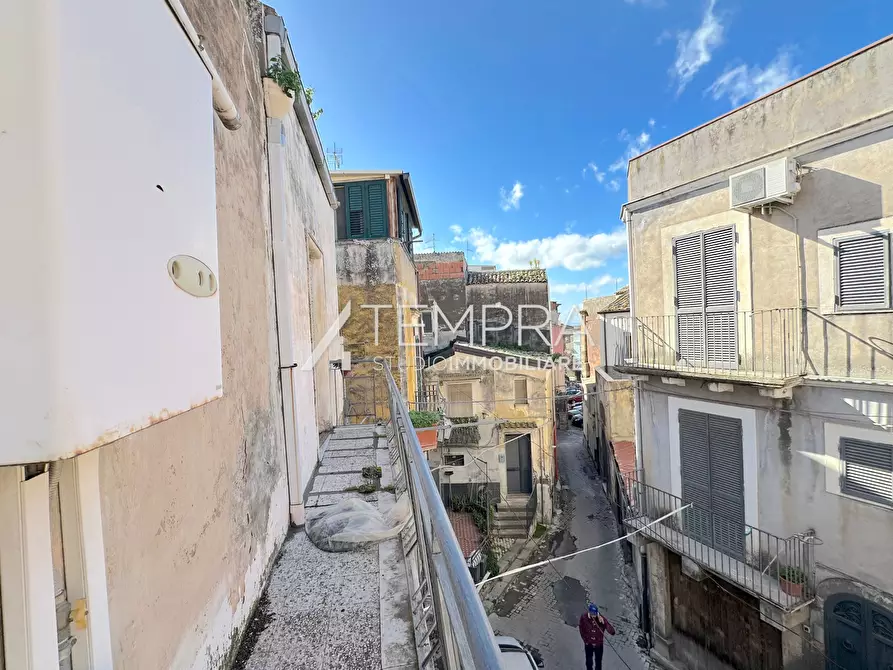 Immagine 12 di Casa indipendente in vendita  in Via Costa 22 a Adrano