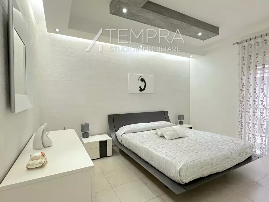Immagine 9 di Appartamento in vendita  in Via Franz Kafka a Adrano