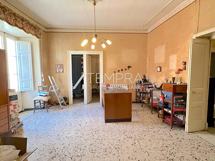 Immagine 5 di Casa indipendente in vendita  in Via Costa 22 a Adrano