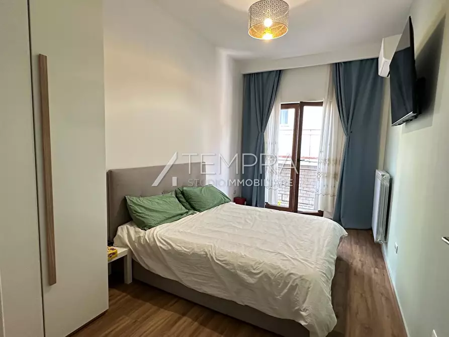 Immagine 21 di Casa indipendente in vendita  a Adrano