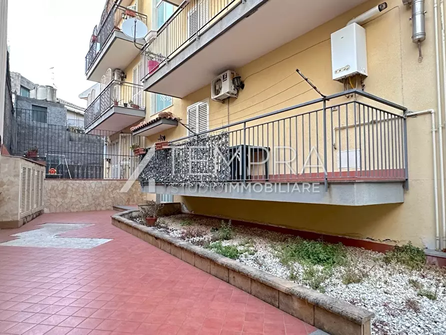 Immagine 28 di Appartamento in vendita  a Aci Castello