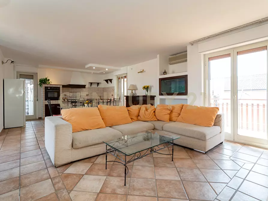 Immagine 1 di Attico in vendita  in Via Finocchiari 12 a Aci Catena