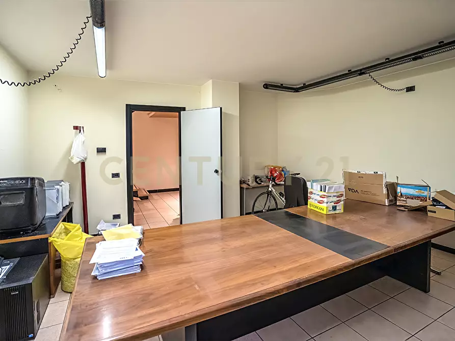 Immagine 10 di Ufficio in vendita  in Via Adriano Cristofoli 40 a Verona