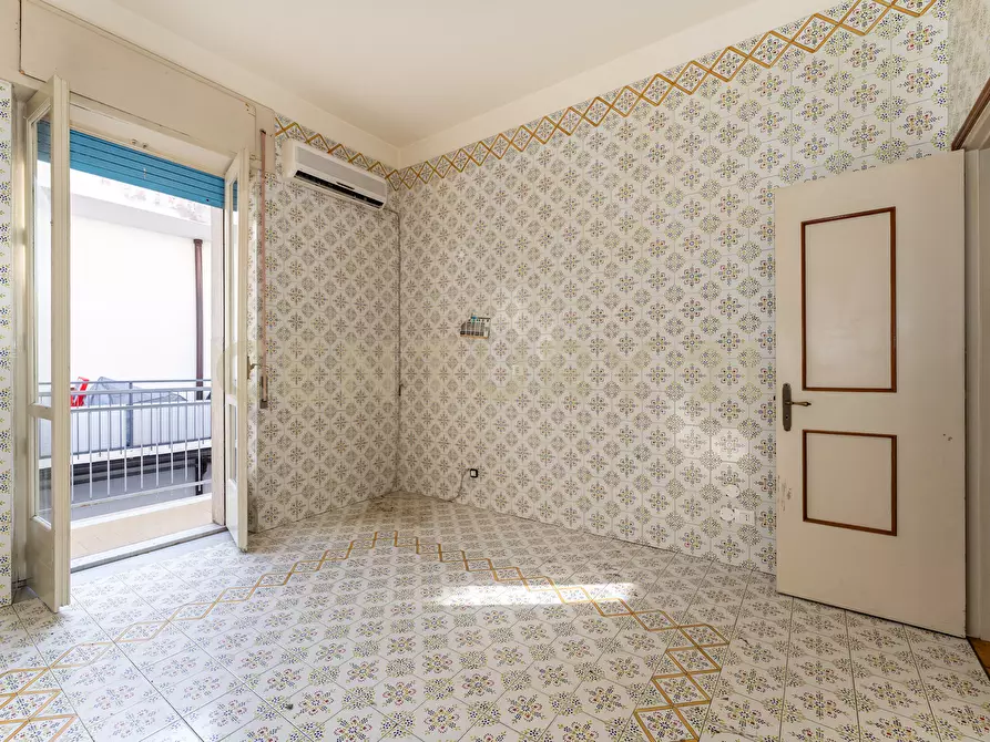 Immagine 46 di Quadrilocale in vendita  in Via Enna 15 a Catania