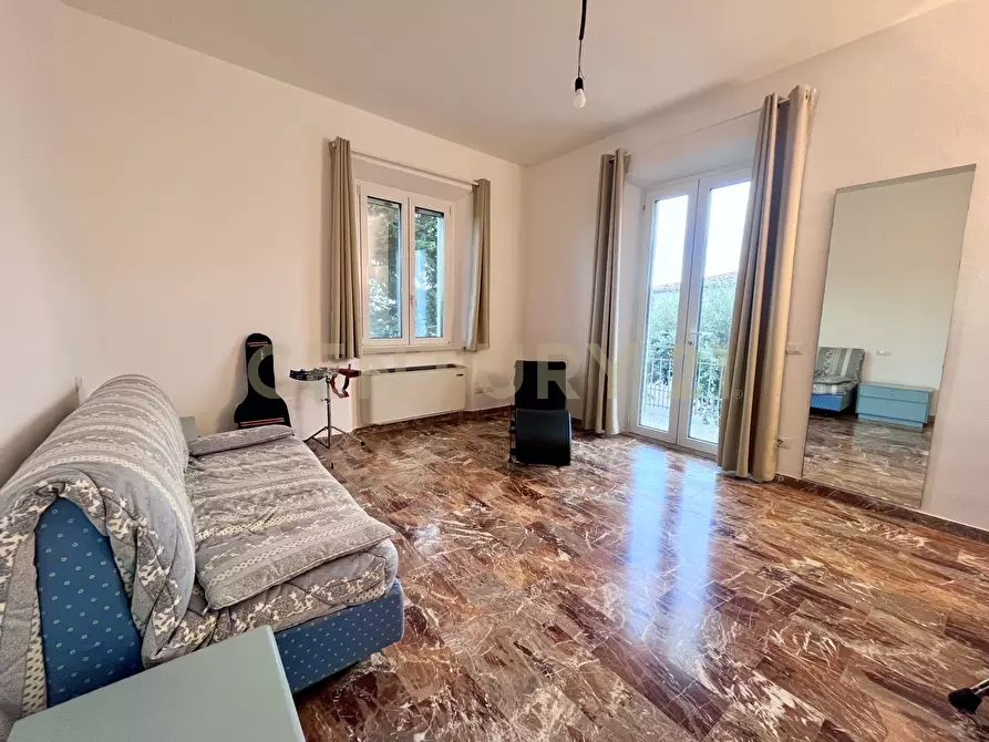 Immagine 30 di Villa in vendita  in Piazza Barbana 35 a Scansano