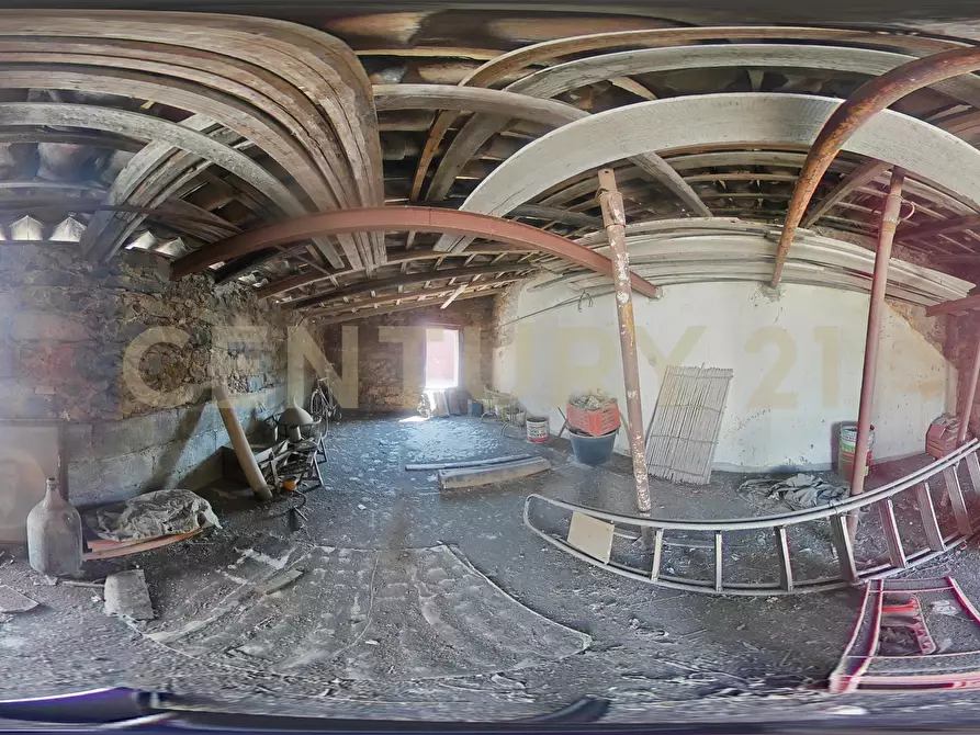 Immagine 66 di Casa indipendente in vendita  in Via Roma 66 a Camporotondo Etneo