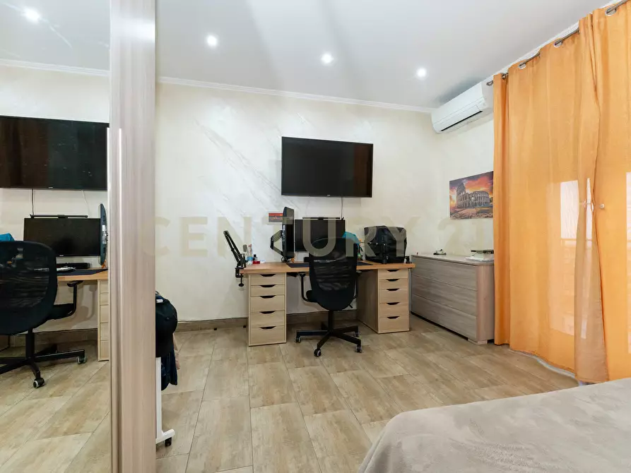 Immagine 16 di Attico in vendita  in Via Macello 13/A a Catania