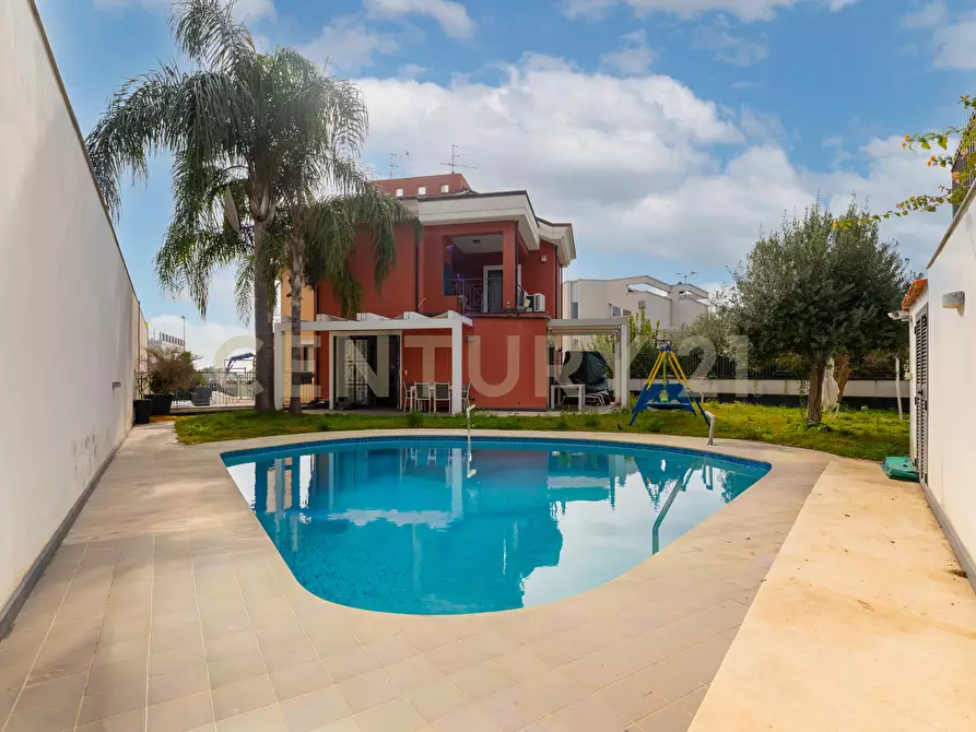 Immagine 2 di Casa indipendente in vendita  in Via dei Maceratoi 5 a Acireale