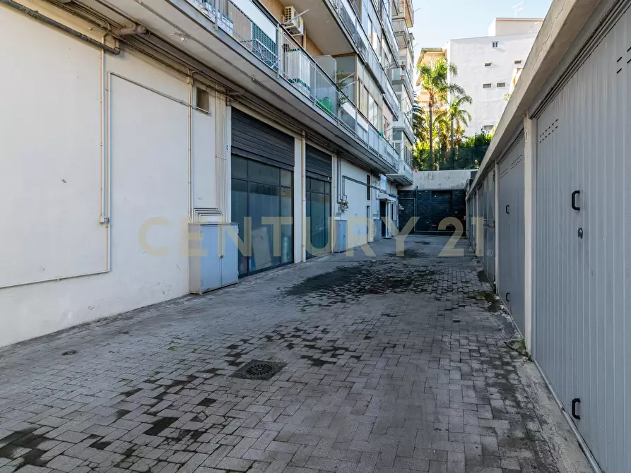 Immagine 23 di Quadrilocale in vendita  in Via Cardì 84 a Catania