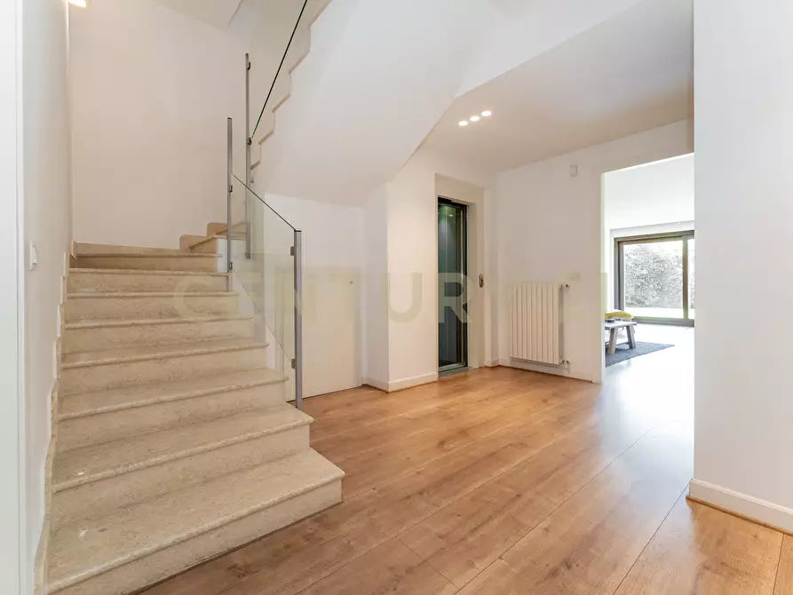 Immagine 60 di Villa in vendita  in Via Scala 58 a San Gregorio Di Catania